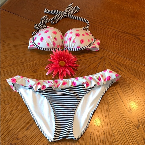 Victoria's Secret Other - 💕VICTORIA’S SECRET Bikini👙Top & Bottom